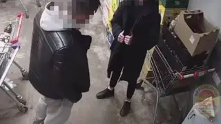 Наркозакладчик пришёл воровать в супермаркет Красноярска с полными карманами мефедрона