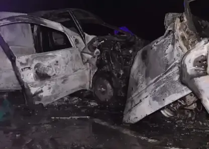 Лобовое столкновение унесло жизни двух водителей под Иркутском