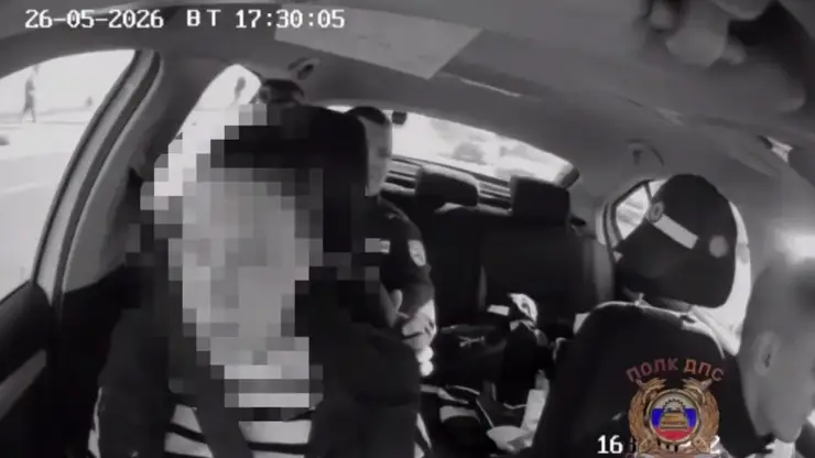 Экипаж ДПС помог рожающей женщине добраться до роддома в час пик в Красноярске