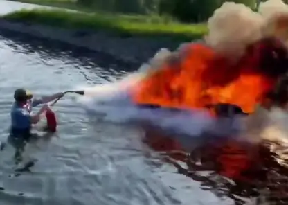 В Иркутске взорвался гидроцикл на воде: водитель в больнице