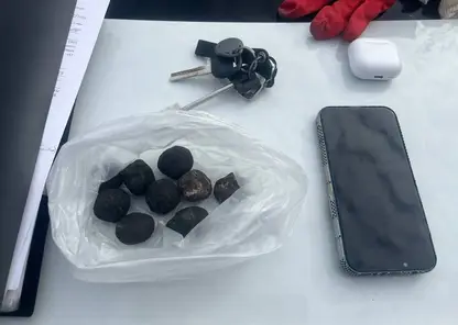 Двое красноярцев развозили по городу наркотики на самокатах