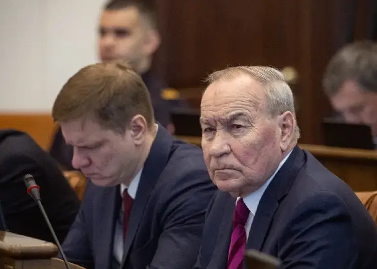 В Красноярском крае могут предоставить бесплатную юрпомощь лишённым прав родителям