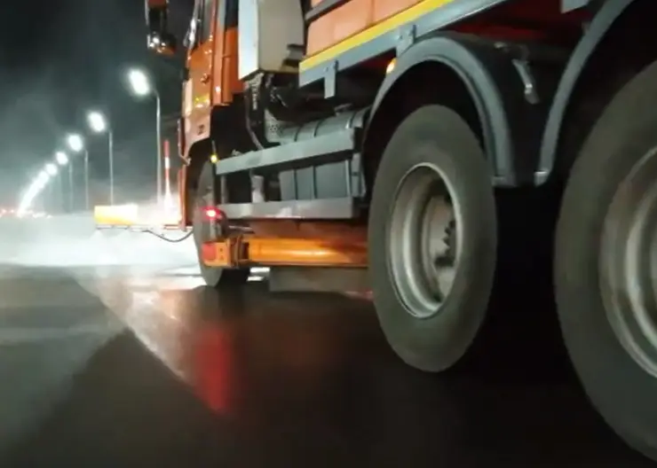 В администрации Красноярска рассказали о борьбе с пылью на улицах