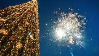 Власти Томска вновь отказались от новогоднего салюта и концерта на площади