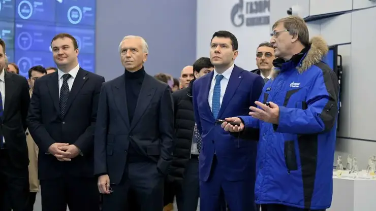 Глава Минпромторга РФ ознакомился с работой Омского НПЗ «Газпром нефти»