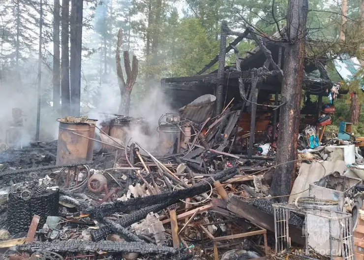 Двое детей пострадали при пожаре в Курагинском районе