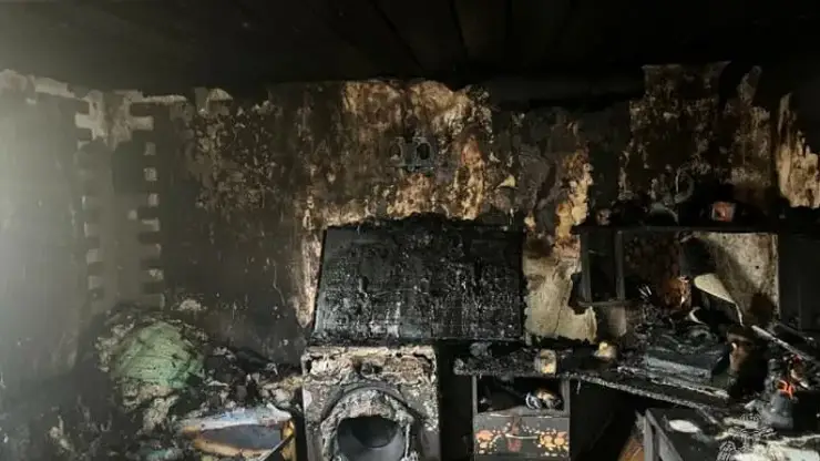 В Иркутске мужчина получил ожоги лица при пожаре, причиной которого стала непотушенная сигарета