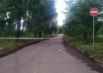 В Красноярске у нового инклюзивного парка на о. Отдыха установят железную цепь из-за водителей