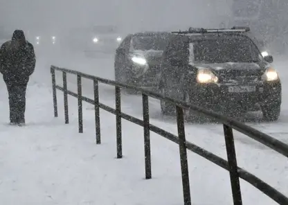 Красноярцев предупреждают о режиме повышенной готовности из за штормового ветра