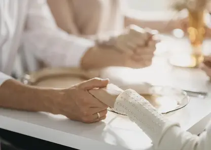 75 лет любви: Супруги из Железногорска отметили коронную свадьбу