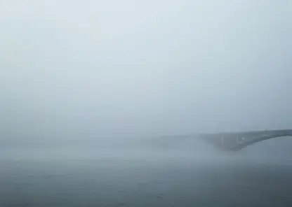 Не видно даже моста: густой туман накрыл Красноярск