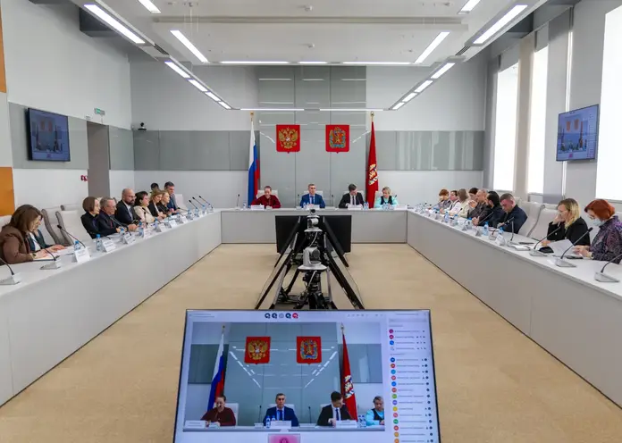 Комитет по вопросам семьи обсудил изменения в краевом бюджете на осень