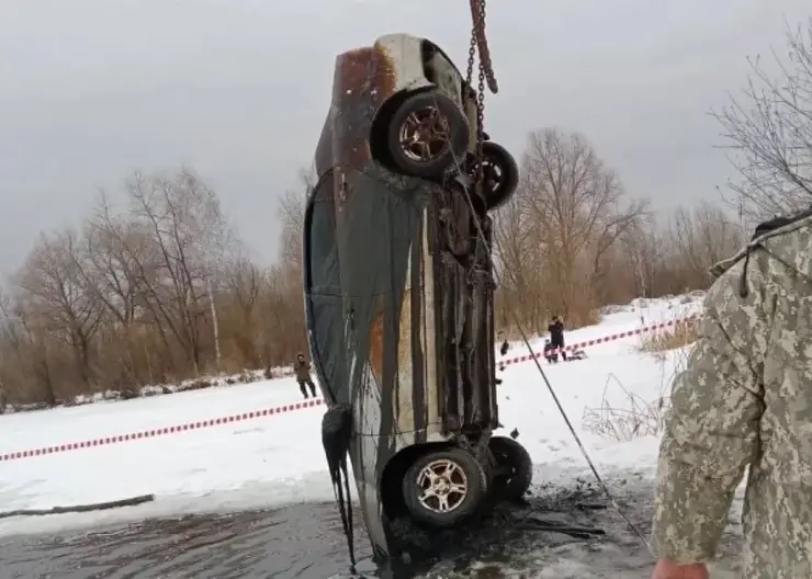 Стало известно, чье тело пролежало в машине под водой в Новосибирской области 12 лет