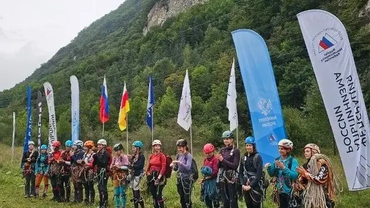 Красноярские альпинистки взяли золото и серебро на Кубке России