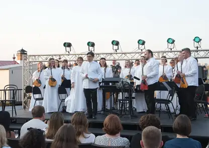 В Красноярске прошла премьера спектакля на крыше по поэме Пушкина