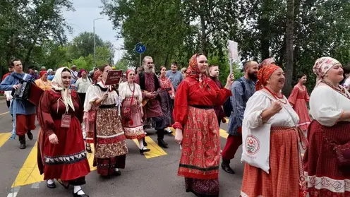 Яркое начало Дня фольклора в Красноярске!