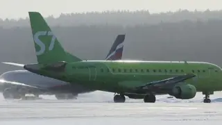 Новосибирская авиакомпания S7 Airlines отметина несколько рейсов из-за сильной метели