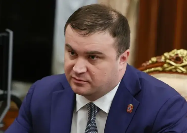 Хоценко, Середюк и Травников возглавили медиарейтинг губернаторов Сибири в ноябре 2025 года