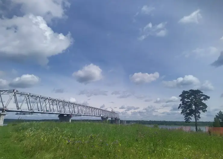 В Красноярском крае возводят последнюю опору Высокогорского моста