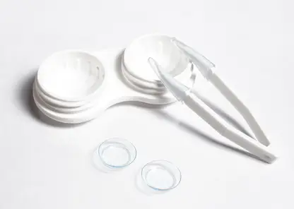 Читинская школьница ослепла после длительного использования ночных линз