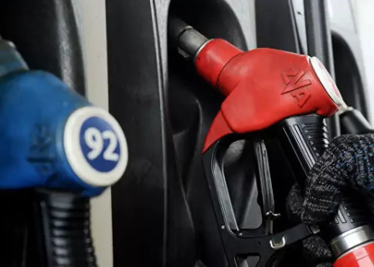В Бурятии подешевели газовое топливо и бензин