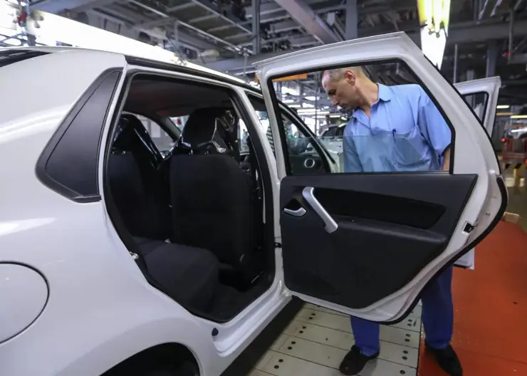 Около 30 тысяч машин Lada хочет продать «АвтоВАЗ» в декабре 2022 года