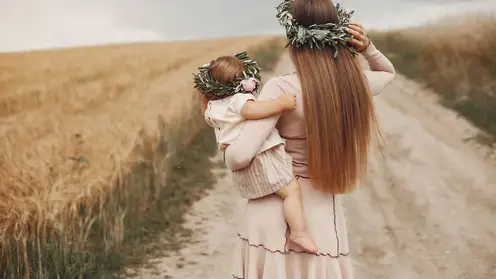 Ученые предупреждают об опасности тренда «бежевых мам» для развития детей