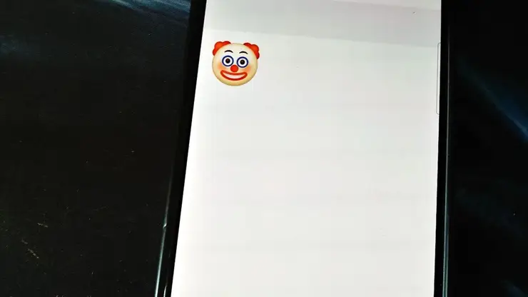 Красноярский суд не признал смайлик в виде клоуна оскорбительным