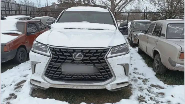 У красноярца забрали внедорожник за 13 миллионов за повторную пьяную езду