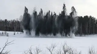 Лед на Томи взорвали специалисты из Красноярска Лед на Томи взорвали специалисты из Красноярска