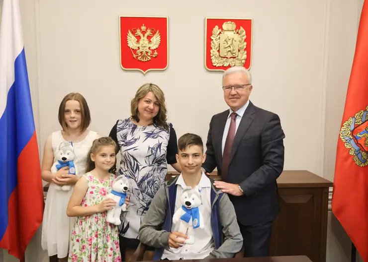 Губернатор Красноярского края провёл приём граждан по личным вопросам