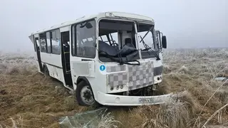 Камера зафиксировала роковой обгон автобуса на трассе в Шушенском районе