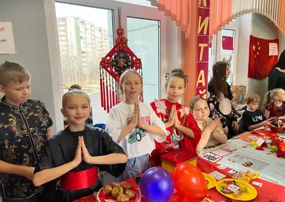 Ученики красноярской школы №145 организовали благотворительную ярмарку