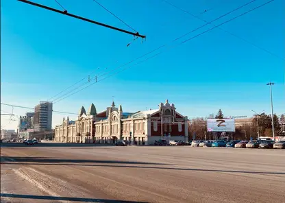 В Новосибирске автомобилист попросил у Генпрокуратуры отменить перекрытие ул. Ленина