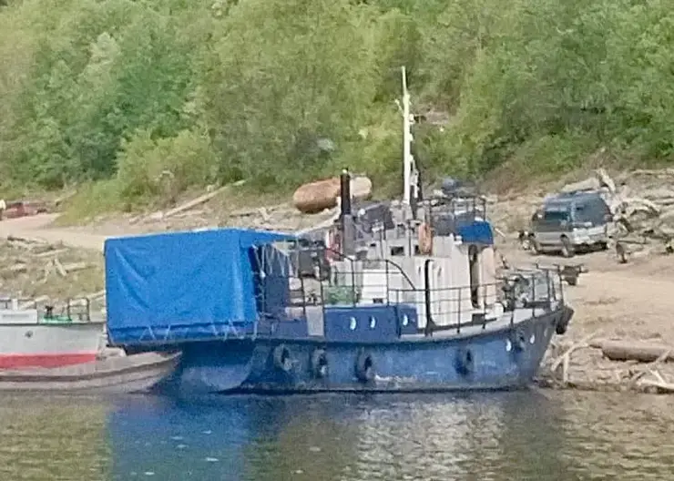 В Шушенском районе Красноярского края эксплуатировался теплоход без опознавательных знаков