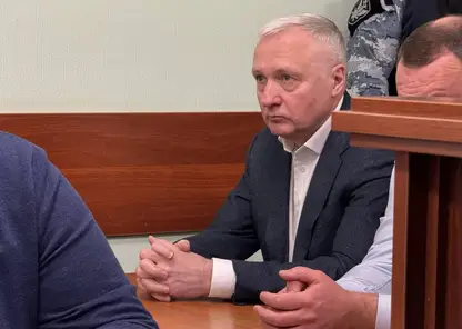 Экс-премьер Красноярского края Юрий Лапшин проходит лечение от онкологического заболевания в больнице ГУФСИН