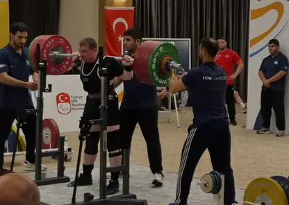 Спортсмен Красноярского края стал двукратным чемпионом Европы по пауэрлифтингу спорта слепых