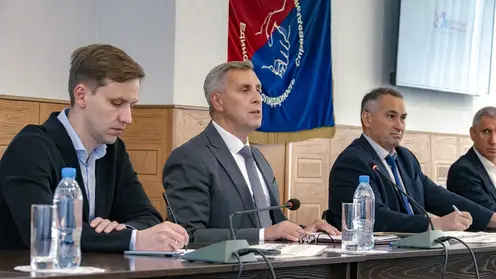 Председатель Заксобрания Алексей Додатко обсудил с профсоюзами края социальные приоритеты