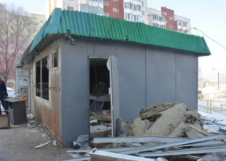 Незаконную точку по продаже алкоголя демонтируют в Ленинском районе