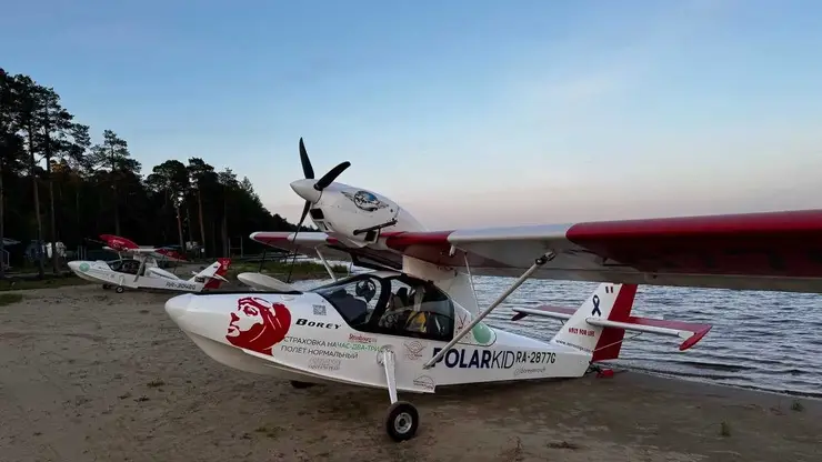 Четыре пилота, два самолета-амфибии и собака-штурман отправились покорять Арктику из Красноярского края