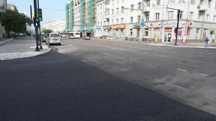 П‑образные переходы убирают на участках благоустройства в центре Красноярска
