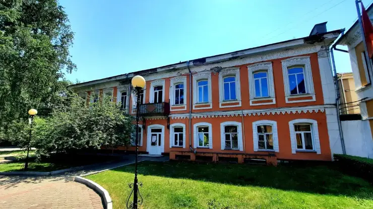 В Красноярске введен режим повышенной готовности из-за аварийного состояния двух зданий в центре города