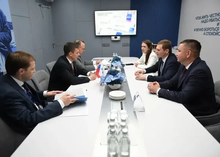 ВТБ и Республика Хакасия подписали соглашение о сотрудничестве на ПМЭФ-2026