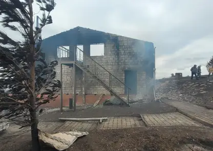 Пожар на базе отдыха в Минусинске: ущерб превысил 31 млн рублей. Возбуждено уголовное дело