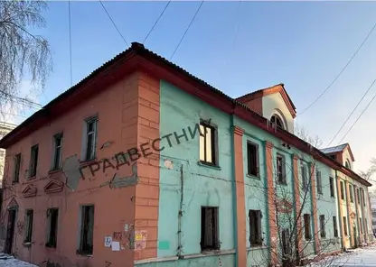 В Красноярске расселили три аварийных дома