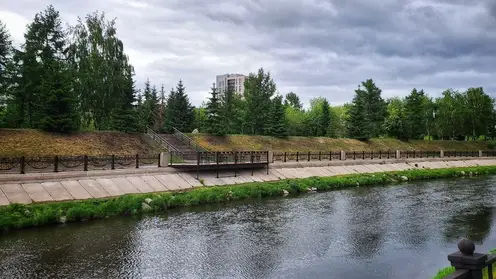 Продолжаем мерзнуть. Красноярцам обещают хмурую пятницу с сильным ветром