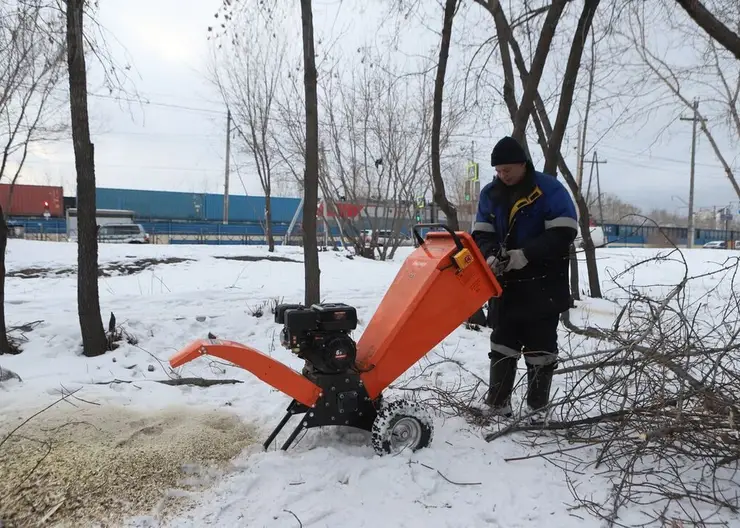 В Свердловском районе за год мобильная бригада собрала 45 КамАЗов мусора