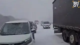 Мартовский снегопад парализовал Уссурийск: массовые аварии, перекрытые трассы и 9-балльные пробки Мартовский снегопад парализовал Уссурийск: массовые аварии, перекрытые трассы и 9-балльные пробки