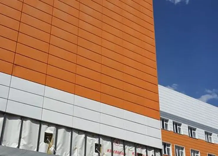 Поликлинику в Покровском достроят в этом году