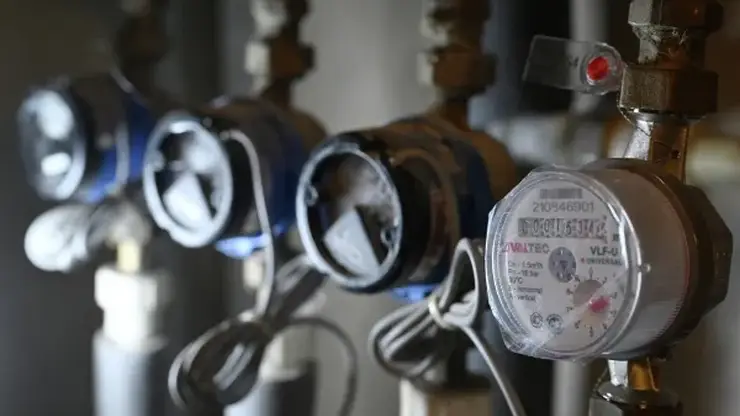 Плату за коммунальные услуги отказались повышать в Омской области из-за отказа энергетиков менять тепловые сети